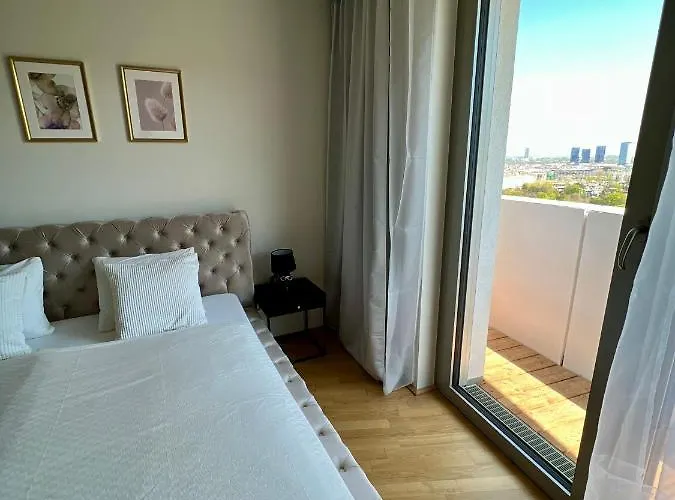 Quartier Belvedere 157 *